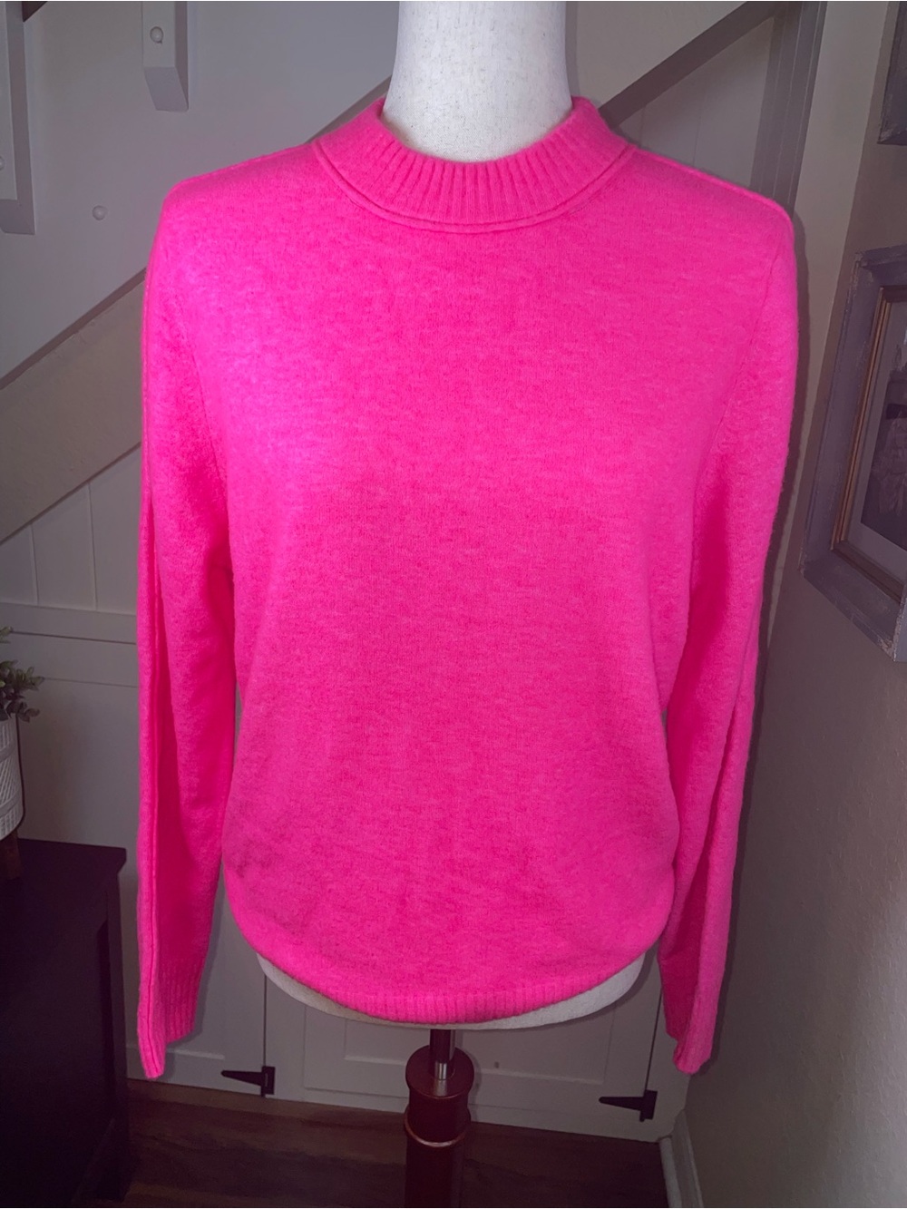 Athleta Transit Crew Sweater Medium M Hot Pink Neon Merino Wool Mock Neck